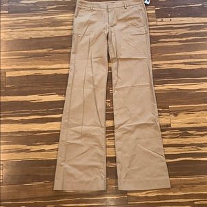 New Gap straight leg khakis (leg 11” wide)- 6 Long